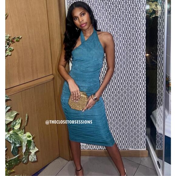 BLOGGER FAVE!!! ZARA Ruched Midi Dress - Picture 9 of 16